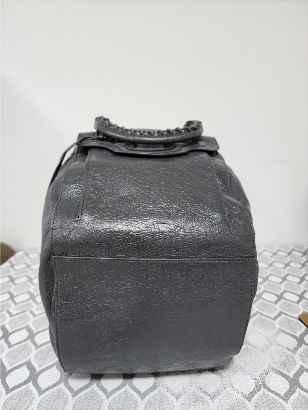 BALENCIAGA Agneau Classic Hardware Zip Traveler Backpack Grey - Picture 7 of 12
